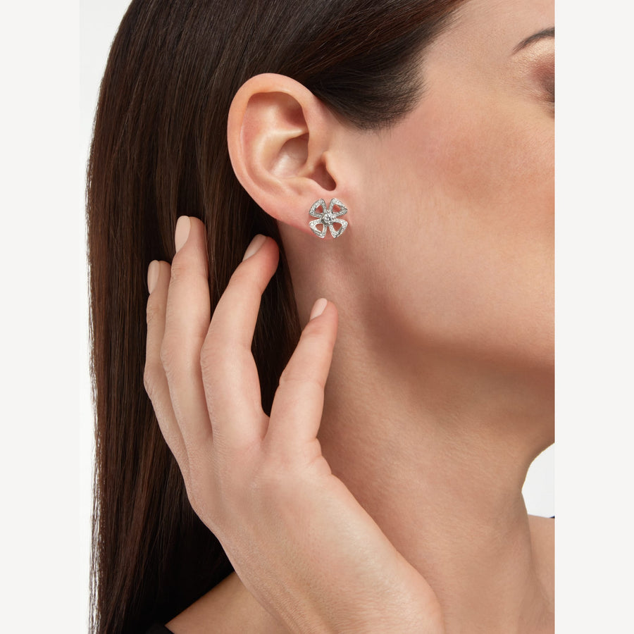 Bob Quatrefoil Rosalind White Gold Pair Earrings Lab-grown Moissanite — real photo 3