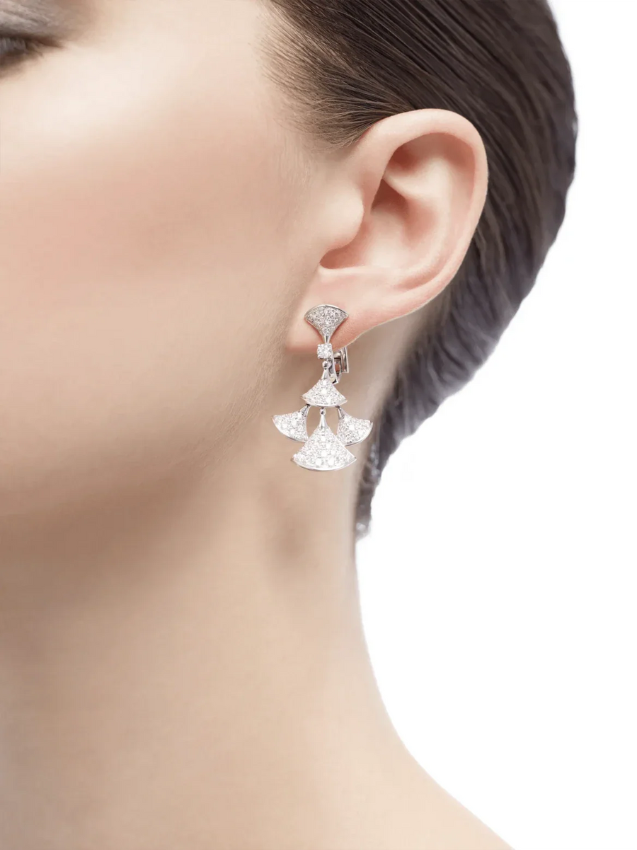 Bob Aeris Fan Starlet Shimmer Earrings， White Gold，4 Fan Motif — real photo 3