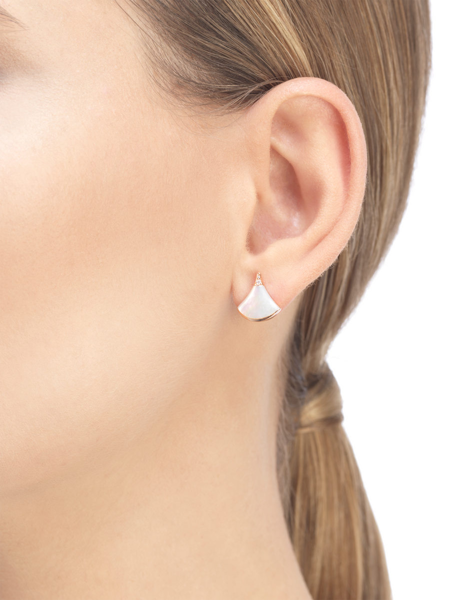 Bob Aeris Fan Essential  Earrings ，Rose Gold ，Moissanite & Mother of Pearl，Small — real photo 3