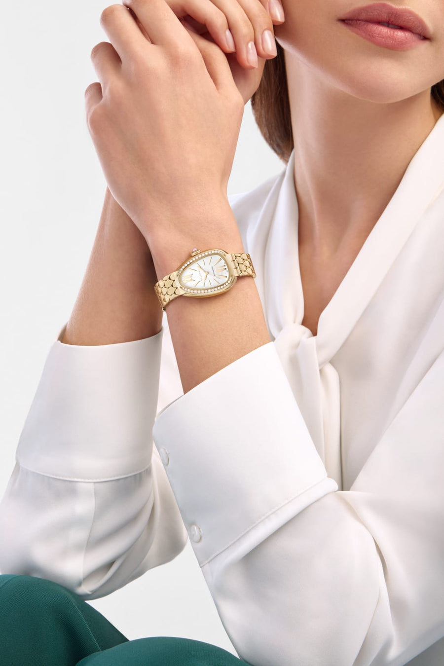 Bob Snake Soraya Yellow Gold Watch Diamond-set Bezel And White Opaline Dial — real photo 3